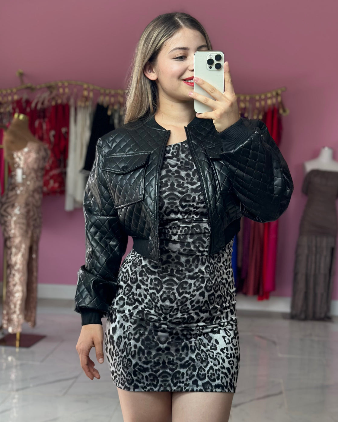 Cropped leather jacket