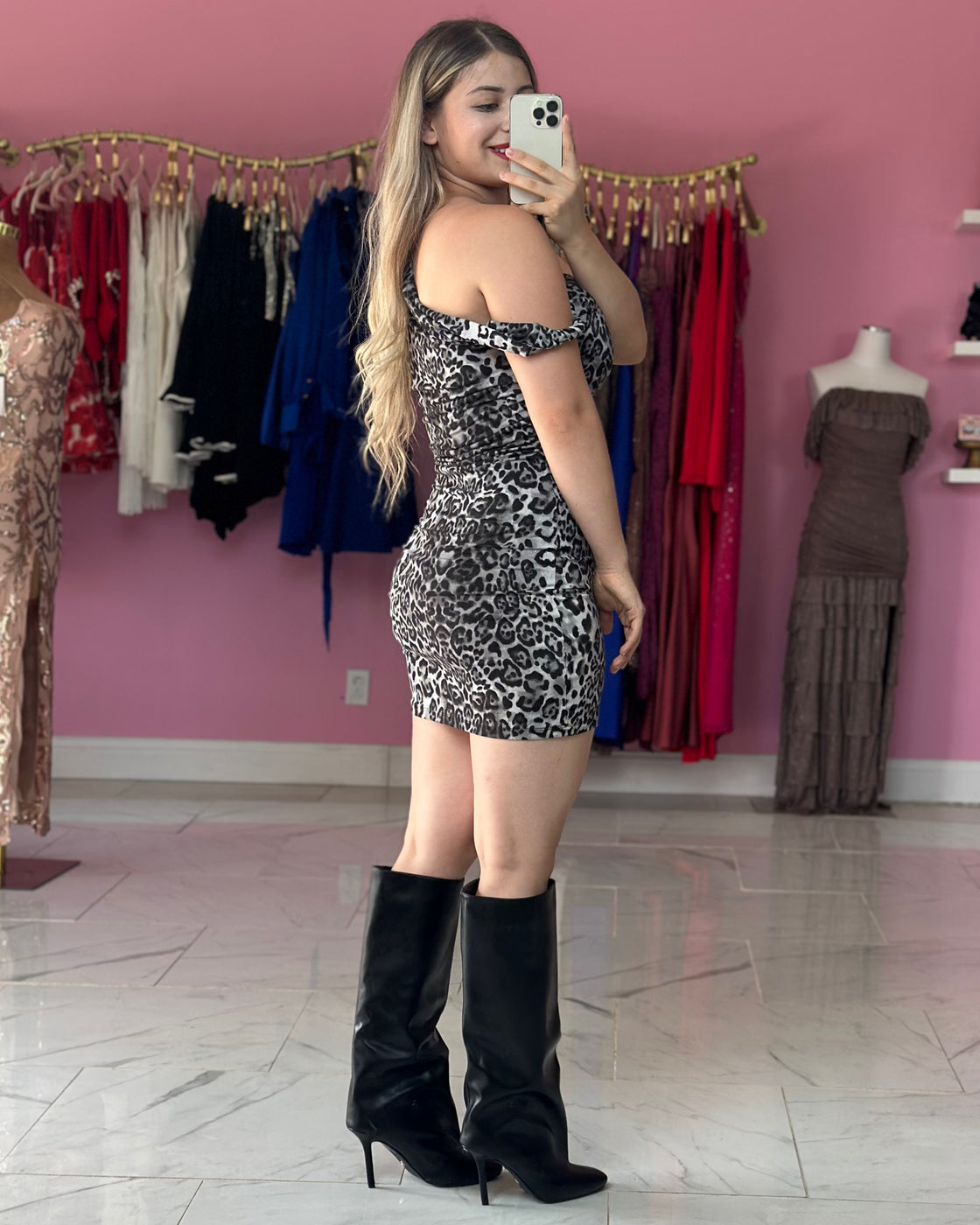 That girl mini