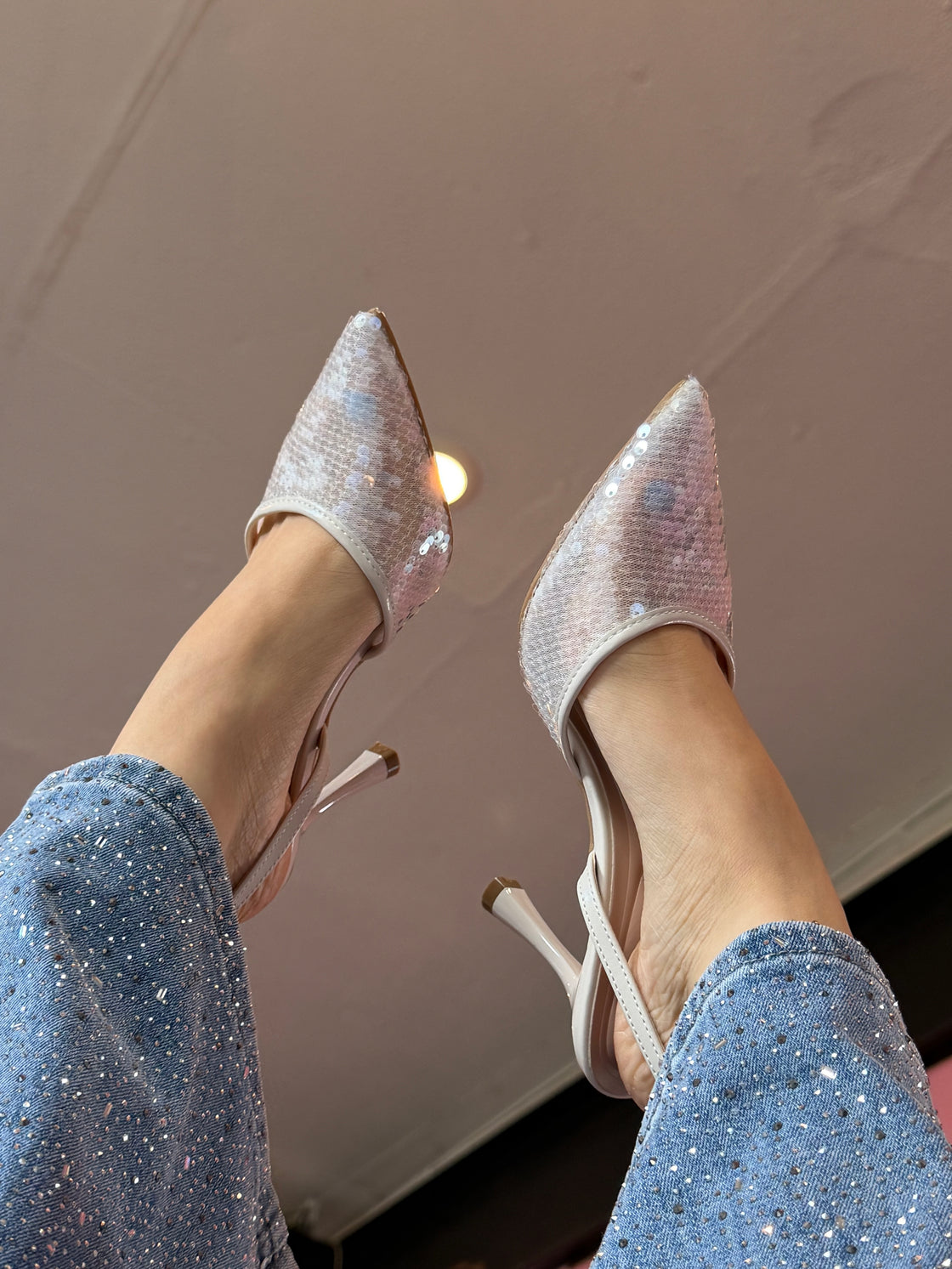 LOVELY HEELS